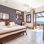 Villa Kumusha Near Fiscardo Mánganos
