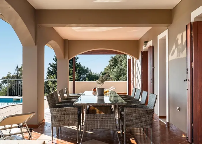 Kumusha Near Fiscardo 빌라 Mánganos