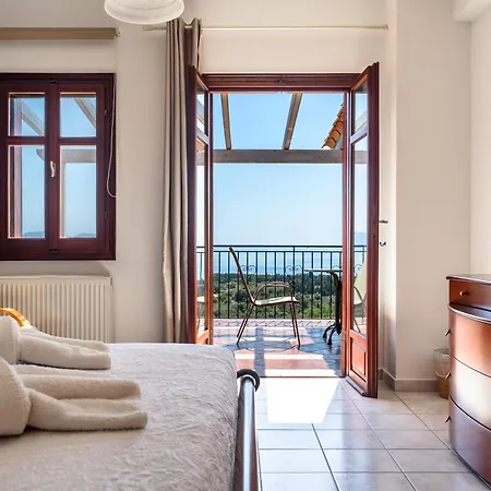 Villa Kumusha Near Fiscardo Mánganos